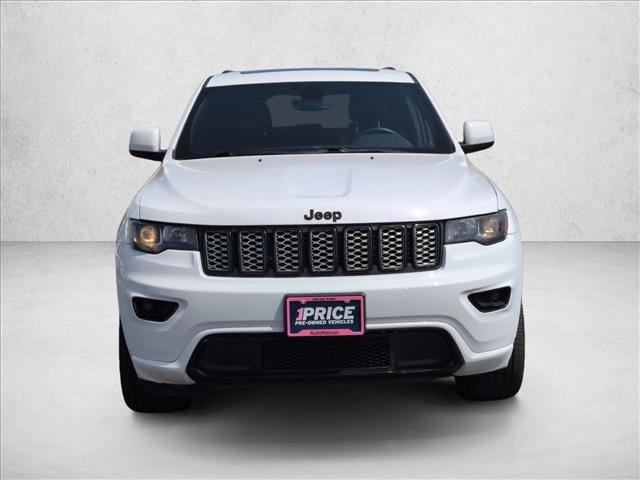 Used 2019 Jeep Grand Cherokee Altitude AWD/4WD image 2