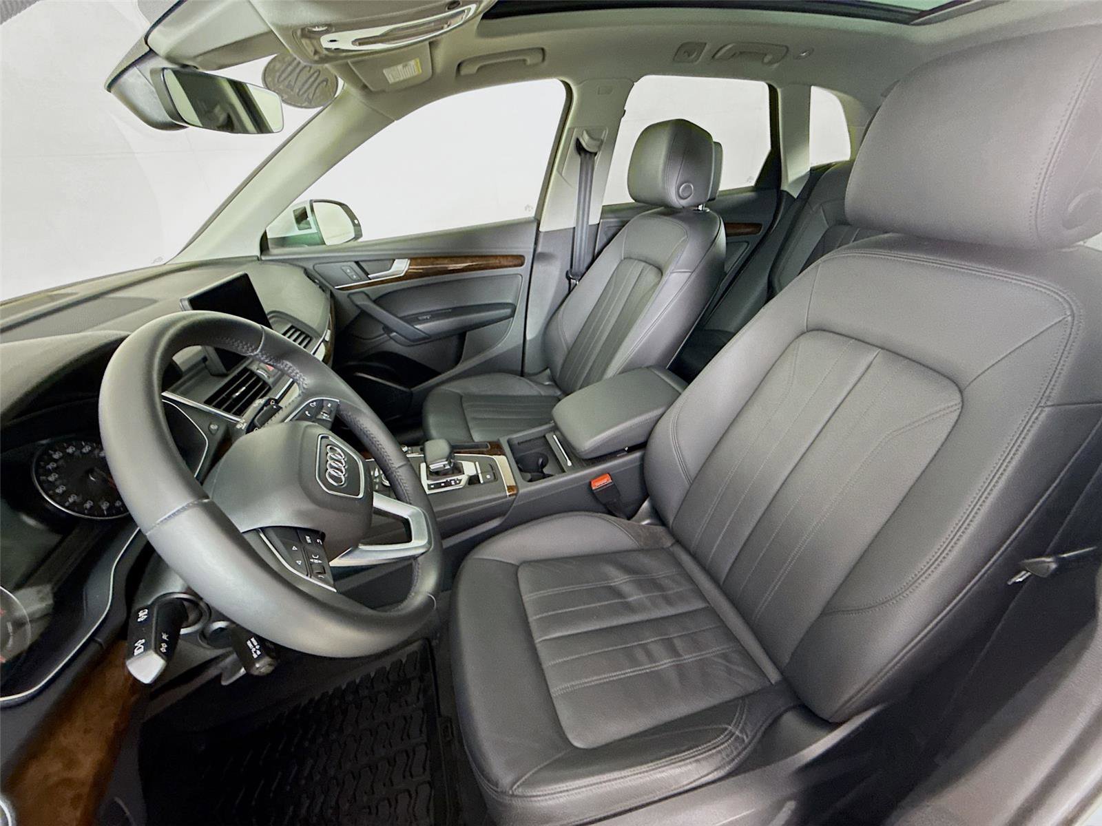 Used 2020 Audi Q5 2.0T Premium w/ Convenience Package image 5