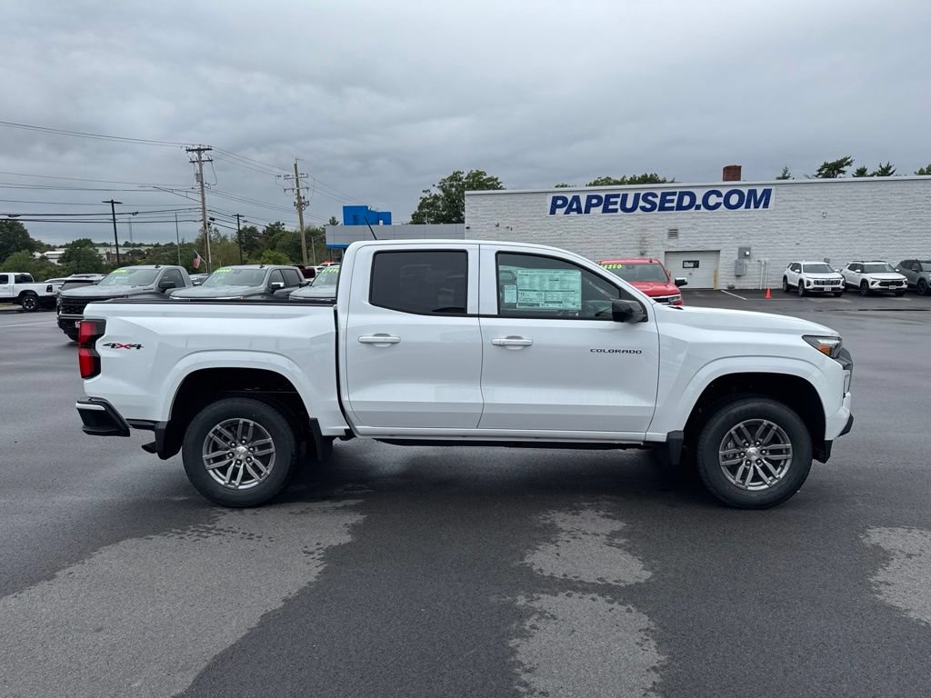 New 2026 Chevrolet Colorado LT w/ LT Convenience Package AWD/4WD image 3