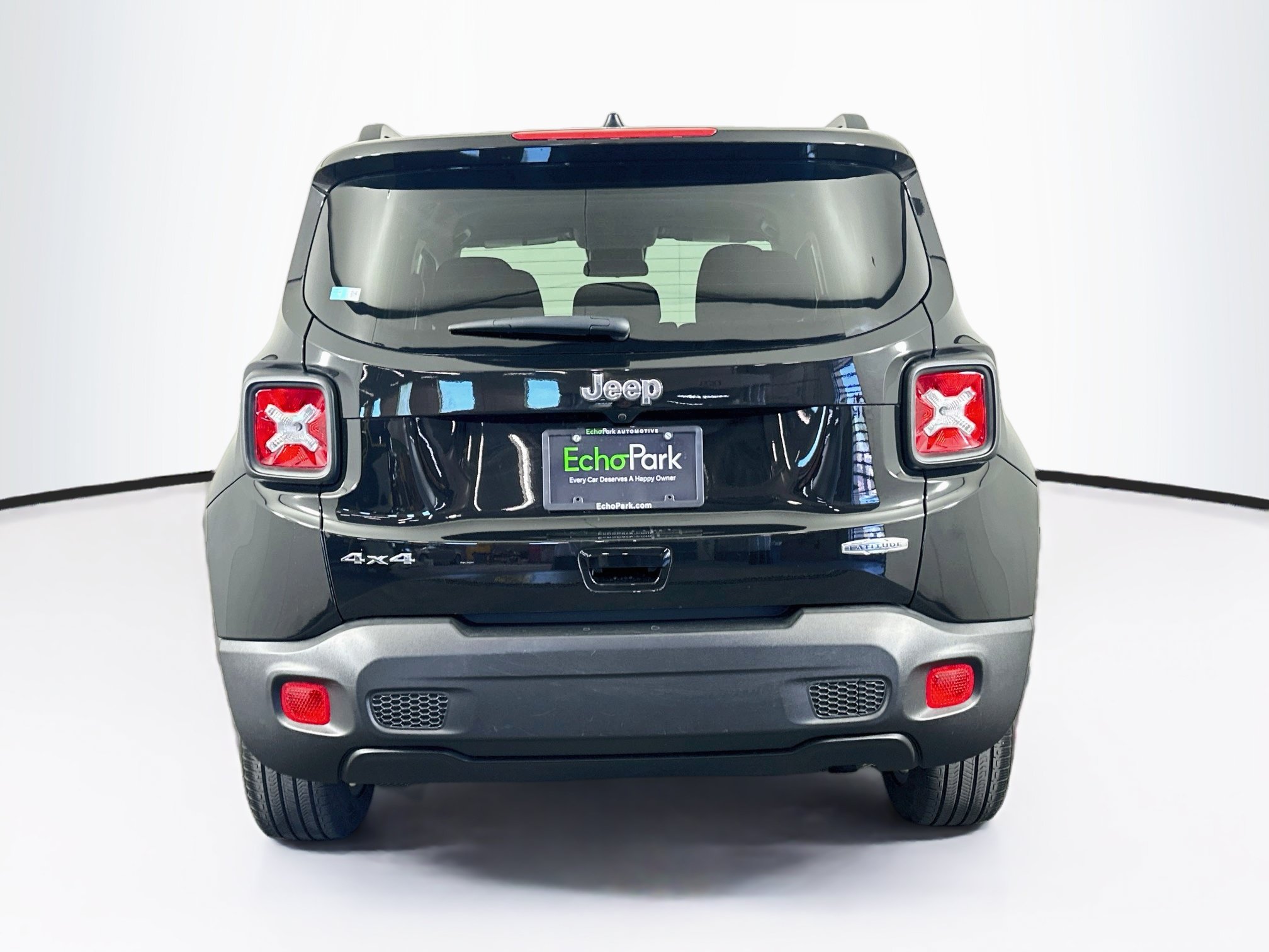 Used 2022 Jeep Renegade Latitude AWD/4WD image 7