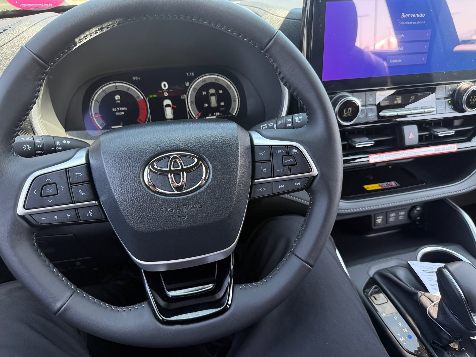 New 2026 Toyota Highlander XSE AWD/4WD image 16
