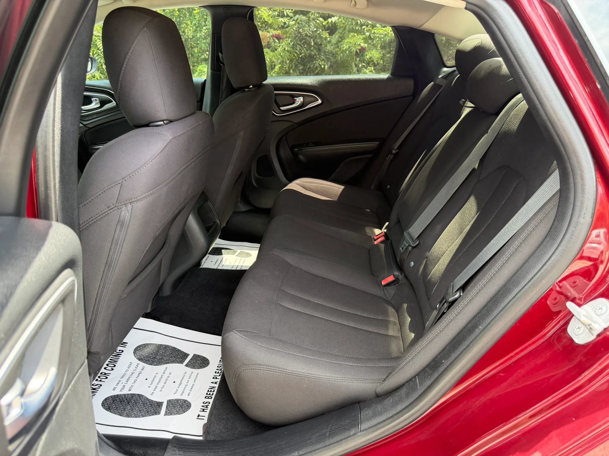 Used 2015 Chrysler 200 Limited FWD image 18