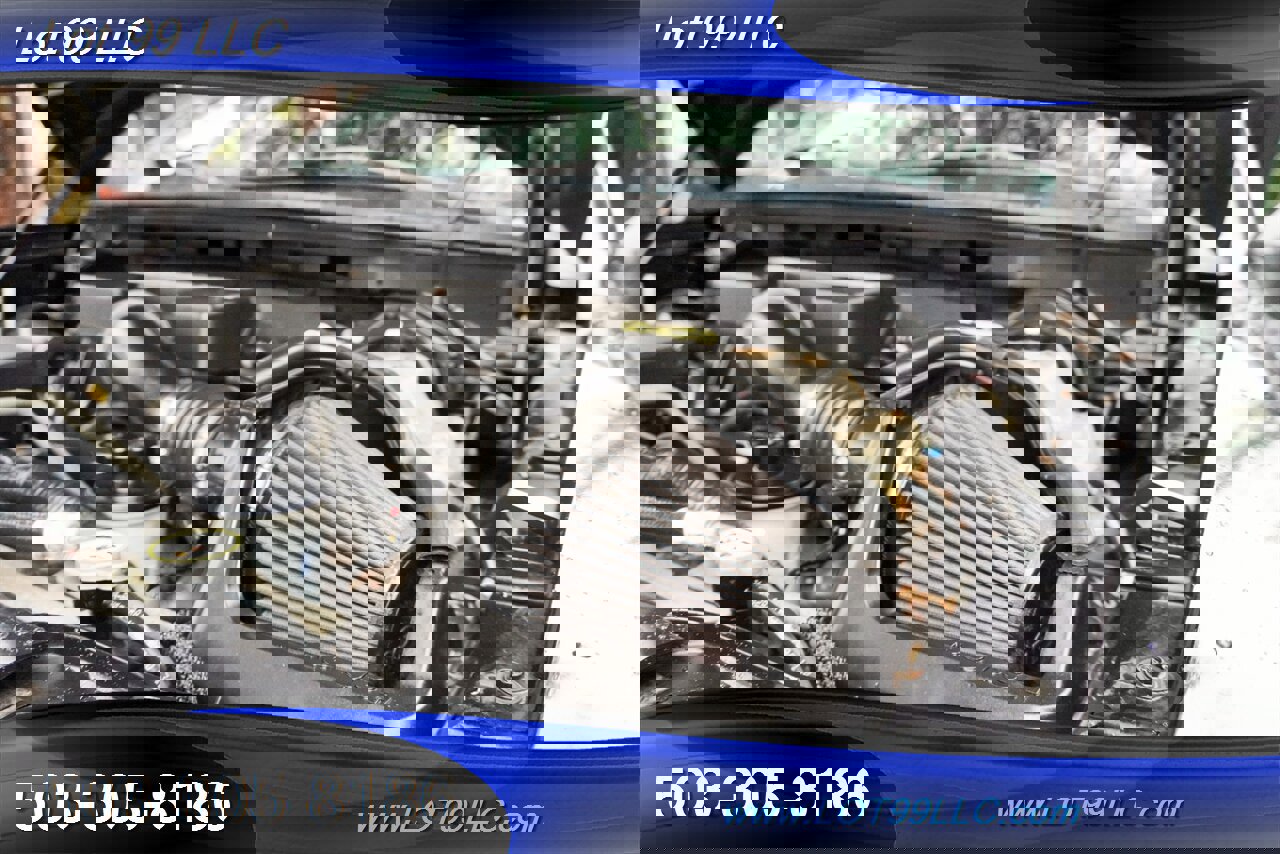 Used 2010 Ford F150 Raptor image 17