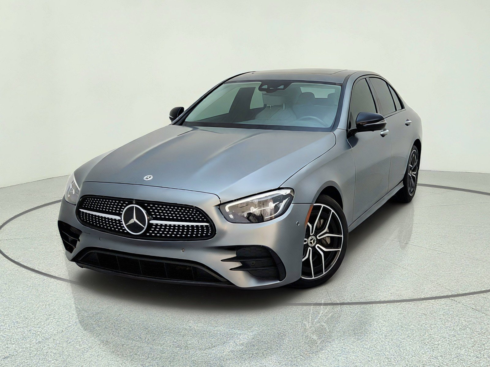 Used 2022 Mercedes-Benz E 350 Sedan image 2