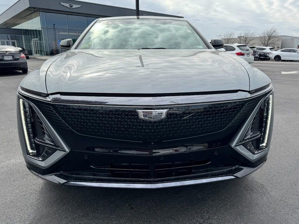 Used 2024 Cadillac Lyriq Sport image 9
