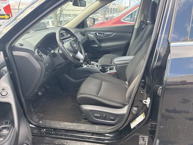 Used 2018 Nissan Rogue SV image 5