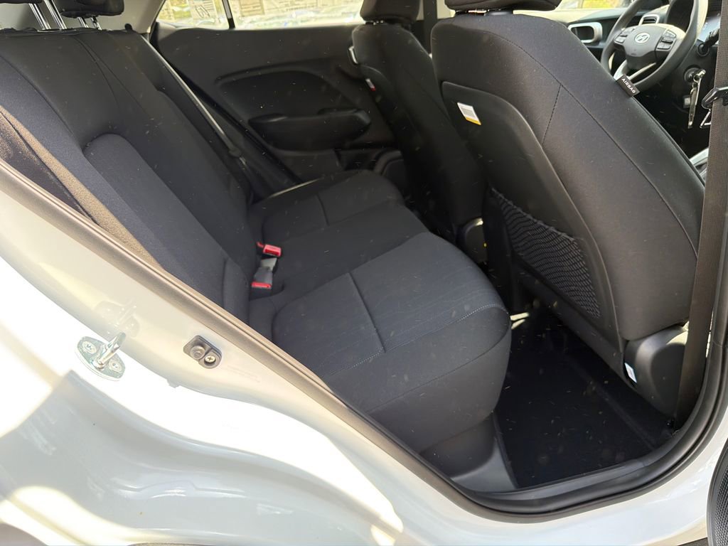 New 2026 Hyundai Venue SE image 15