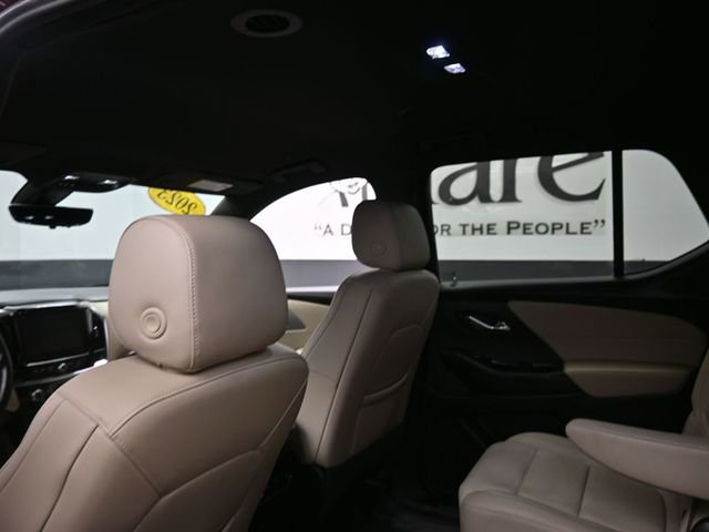 Used 2023 Chevrolet Traverse LT w/ LT Premium Package image 26