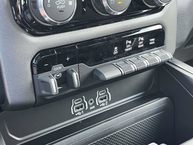 New 2027 RAM 1500 4x4 Crew Cab image 24