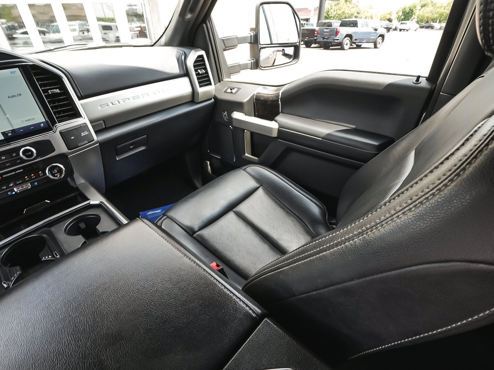 Used 2022 Ford F250 Lariat w/ Lariat Ultimate Package AWD/4WD image 49