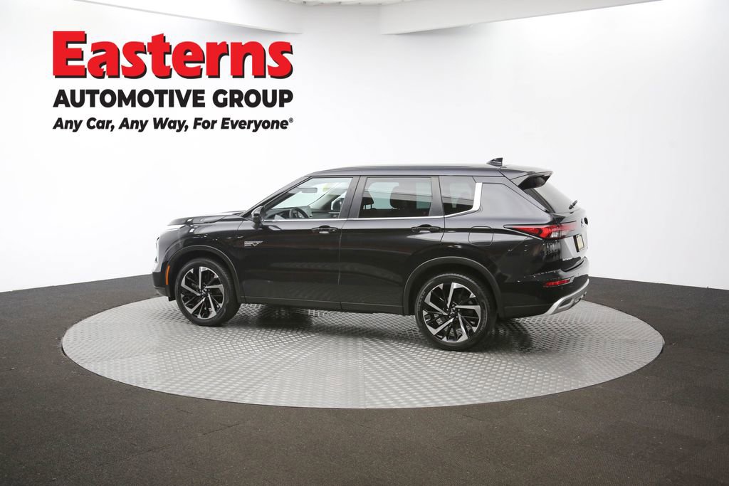 Used 2023 Mitsubishi Outlander SE image 63