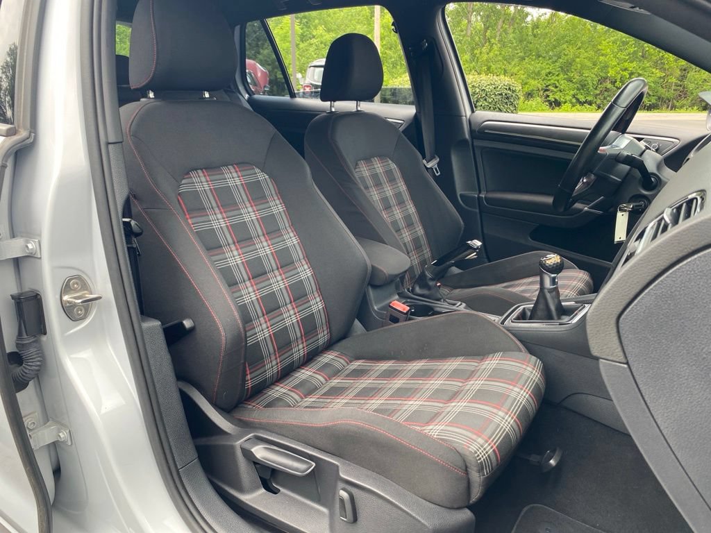 Used 2018 Volkswagen GTI S FWD image 42