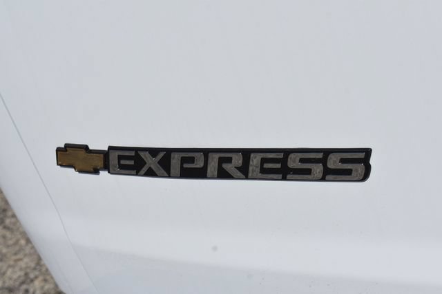 New 2025 Chevrolet Express 3500 w/ Driver Convenience Package RWD image 15