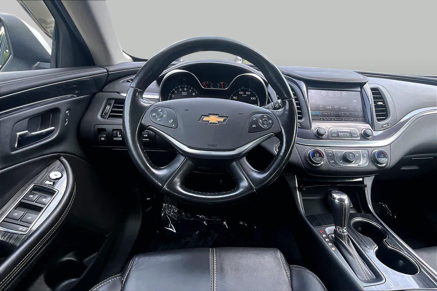 Used 2018 Chevrolet Impala LT w/ LT Leather Package FWD image 6