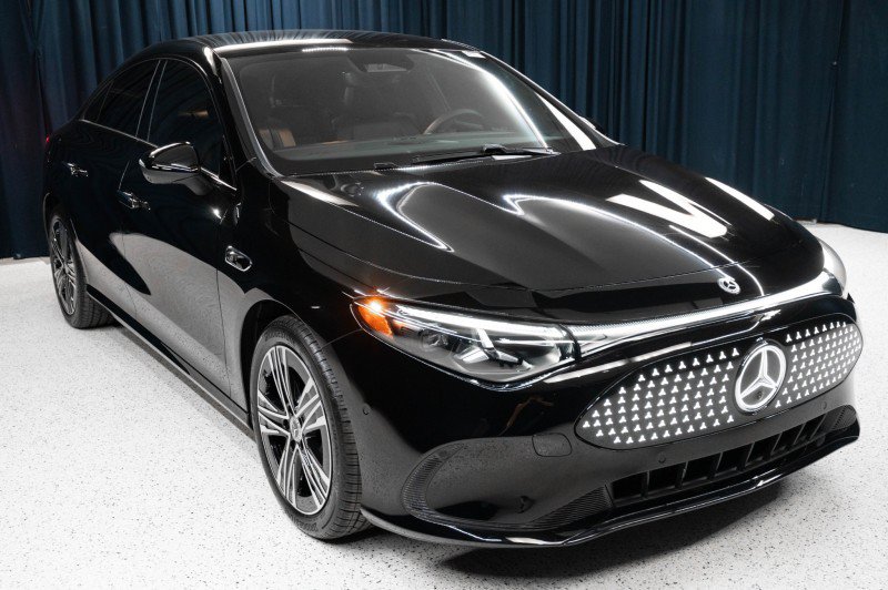 New 2027 Mercedes-Benz CLA 250+ image 3