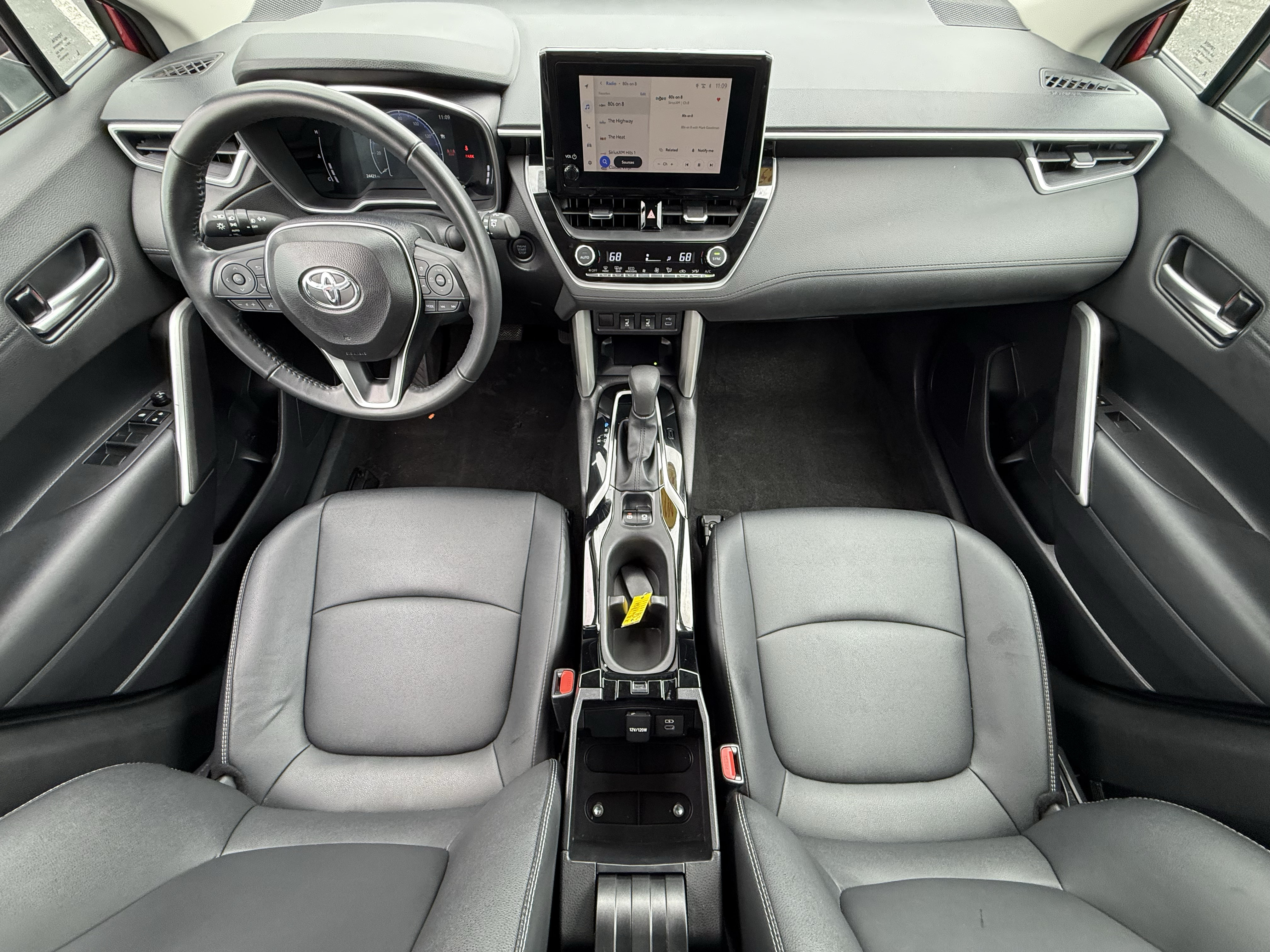 Certified 2025 Toyota Corolla Cross XLE AWD/4WD image 17