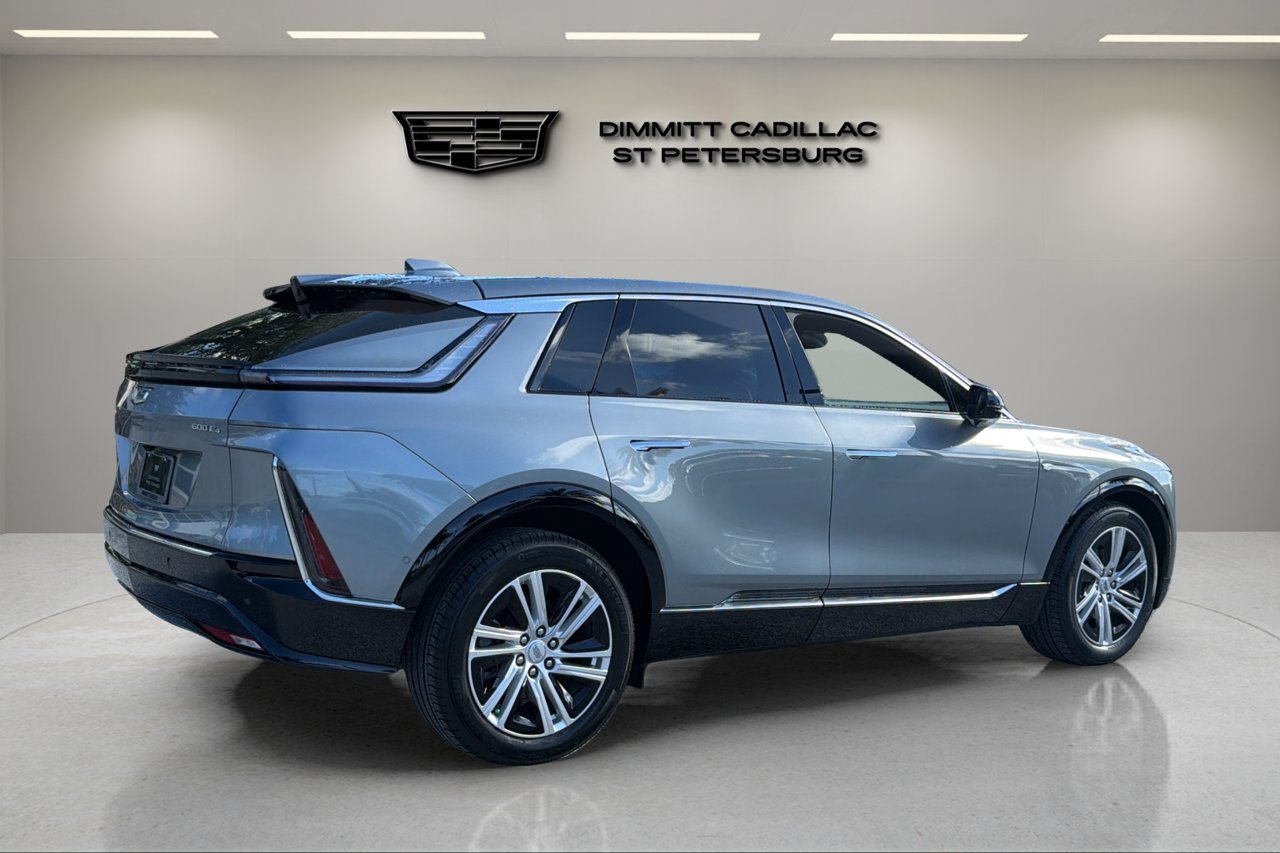 Used 2024 Cadillac Lyriq Tech w/ Driver Assist Package AWD/4WD image 5