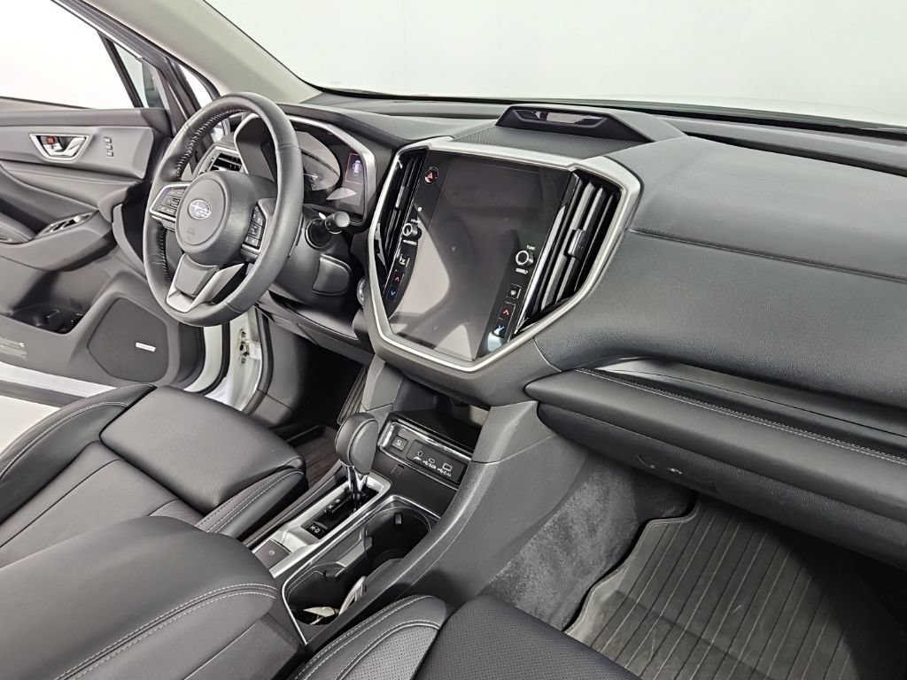 Used 2023 Subaru Ascent Limited w/ Technology Package AWD/4WD image 13