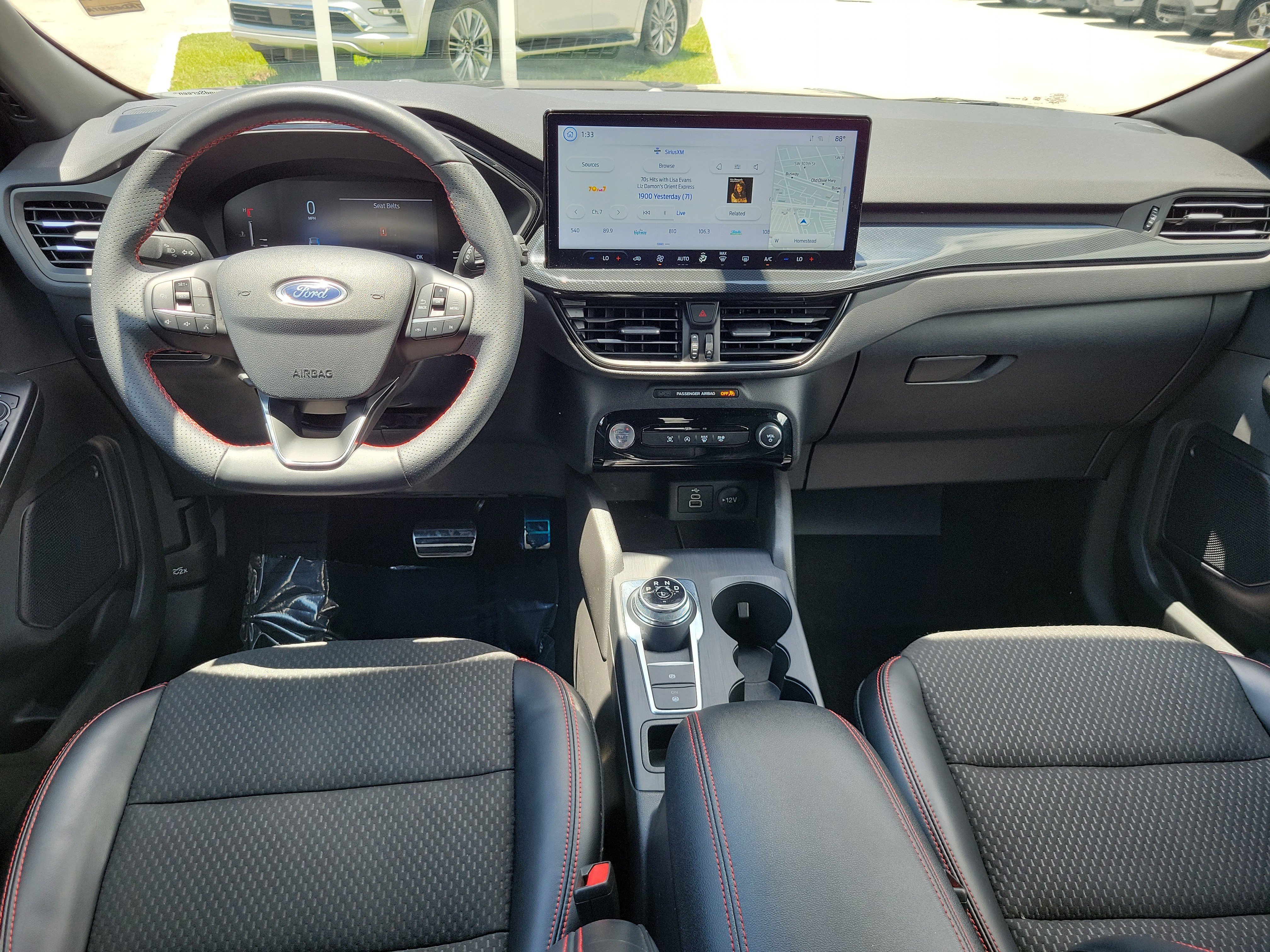Used 2024 Ford Escape ST-Line w/ Tech Pack #1 FWD image 17