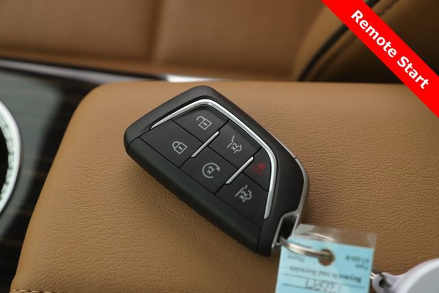 Used 2025 Cadillac Escalade Premium Luxury w/ Touring Package image 3