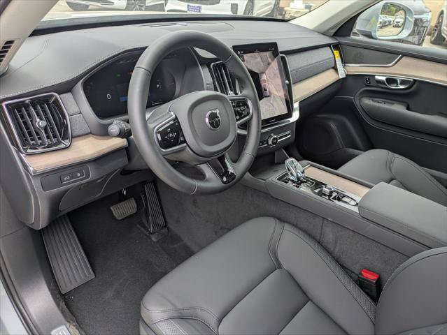 New 2026 Volvo XC90 T8 Plus w/ Protection Package AWD/4WD image 7
