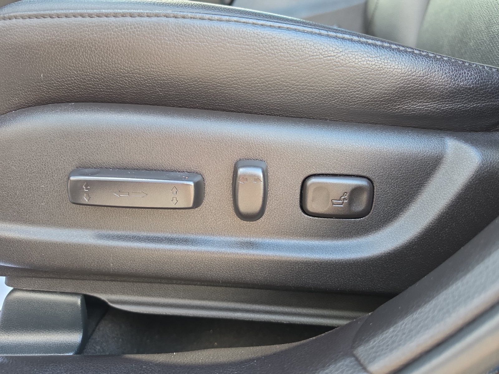 Used 2018 Acura RDX w/ Advance Package FWD image 15