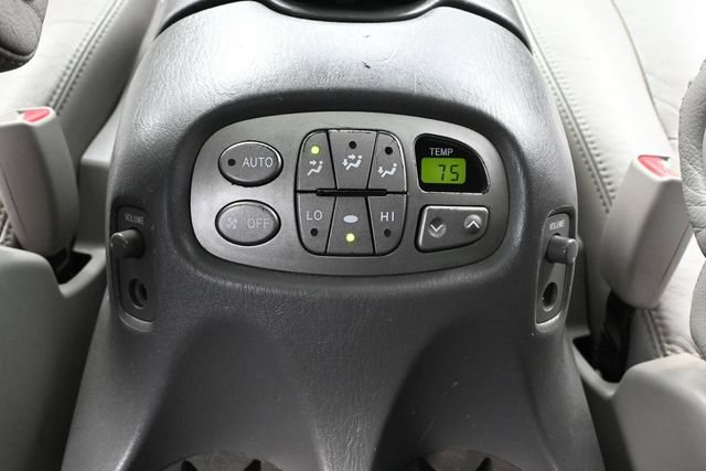 Used 2005 Toyota Sequoia Limited AWD/4WD image 36