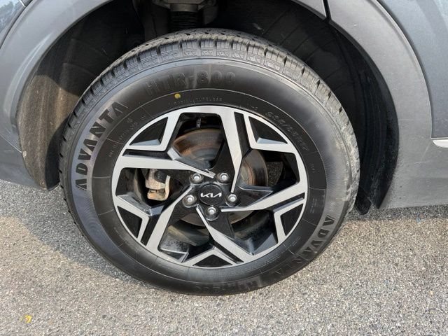 Used 2024 Kia Sportage LX AWD/4WD image 45