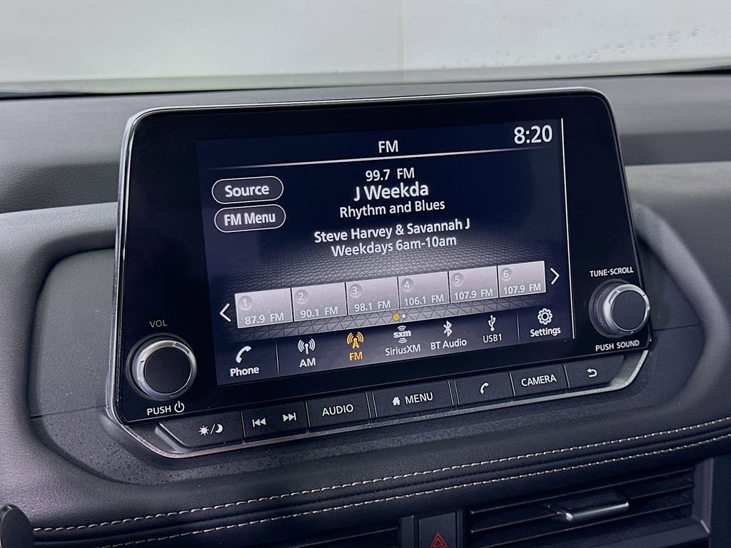 Used 2024 Nissan Rogue SV image 28