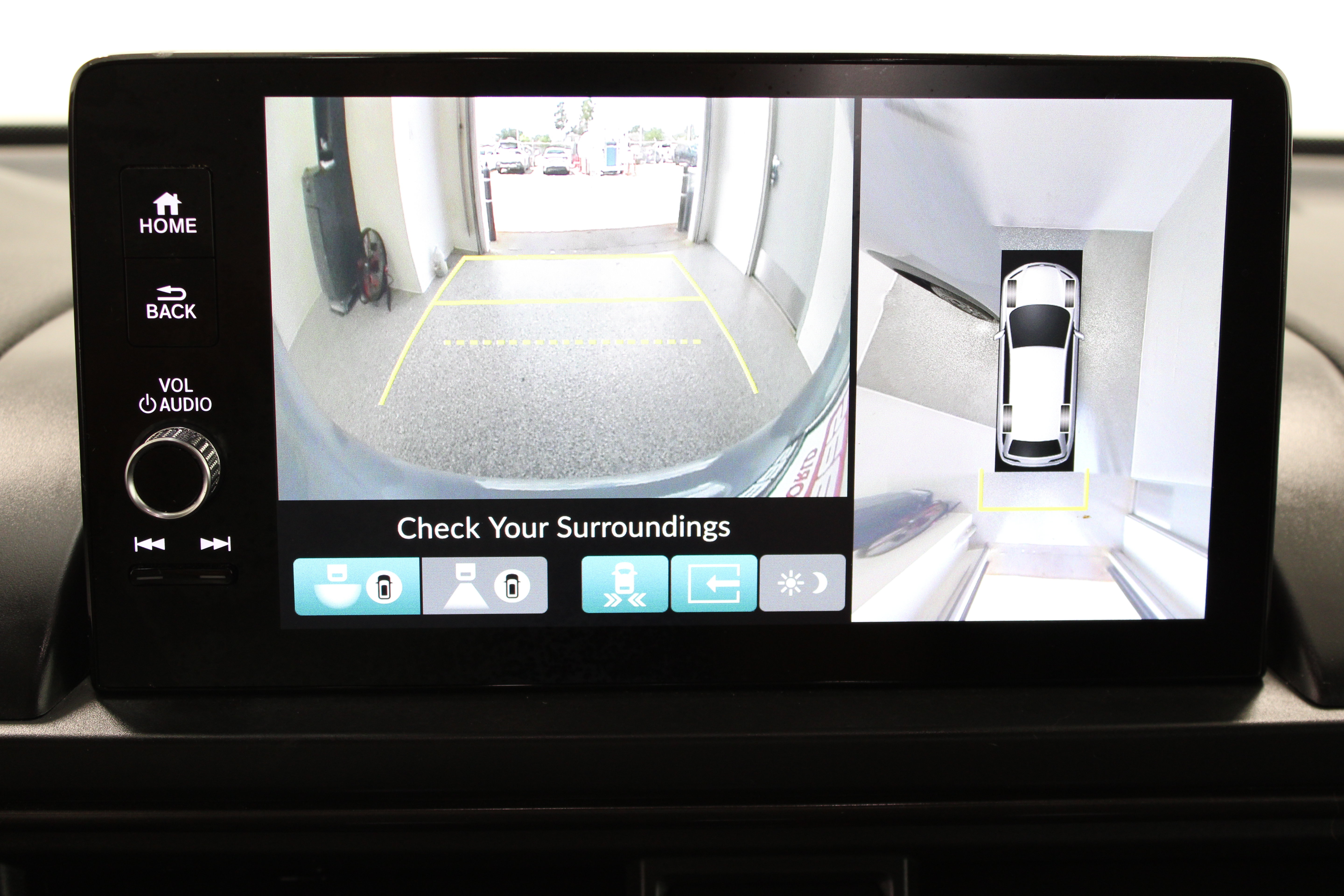 Used 2025 Honda Pilot TrailSport image 21