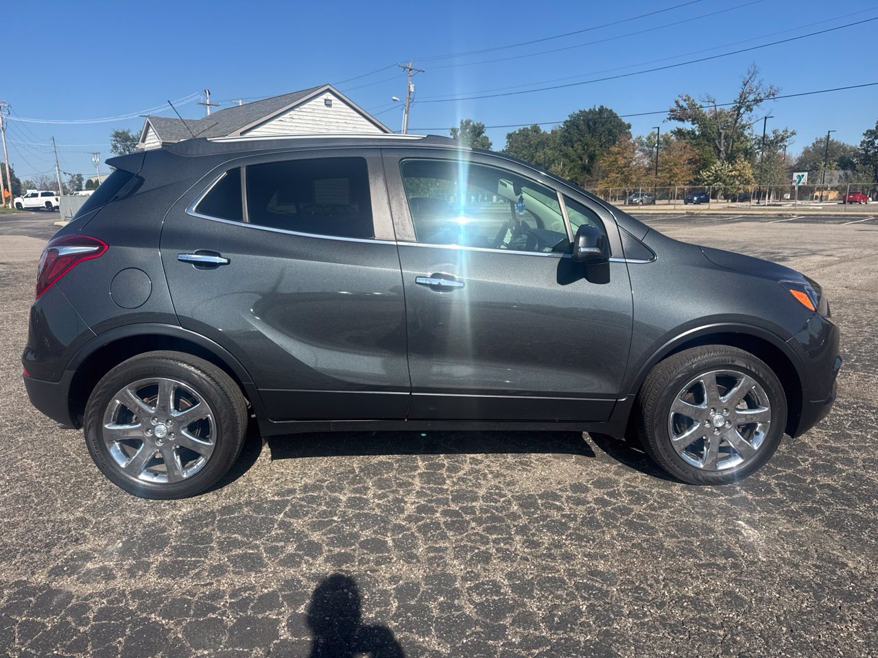 Used 2017 Buick Encore Premium w/ Experience Buick Package AWD/4WD image 4