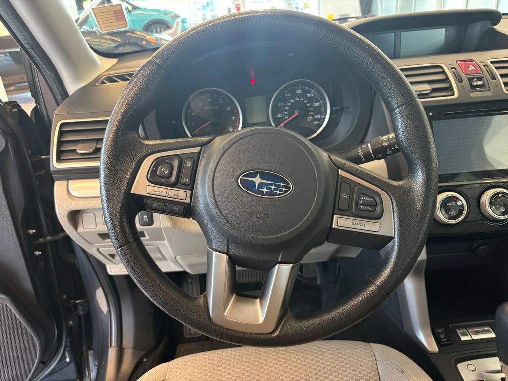 Used 2017 Subaru Forester 2.5i Premium w/ Popular Package #2A AWD/4WD image 17