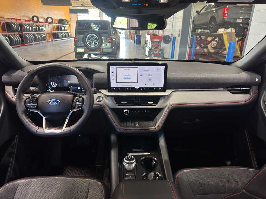 Used 2025 Ford Explorer ST AWD/4WD image 14
