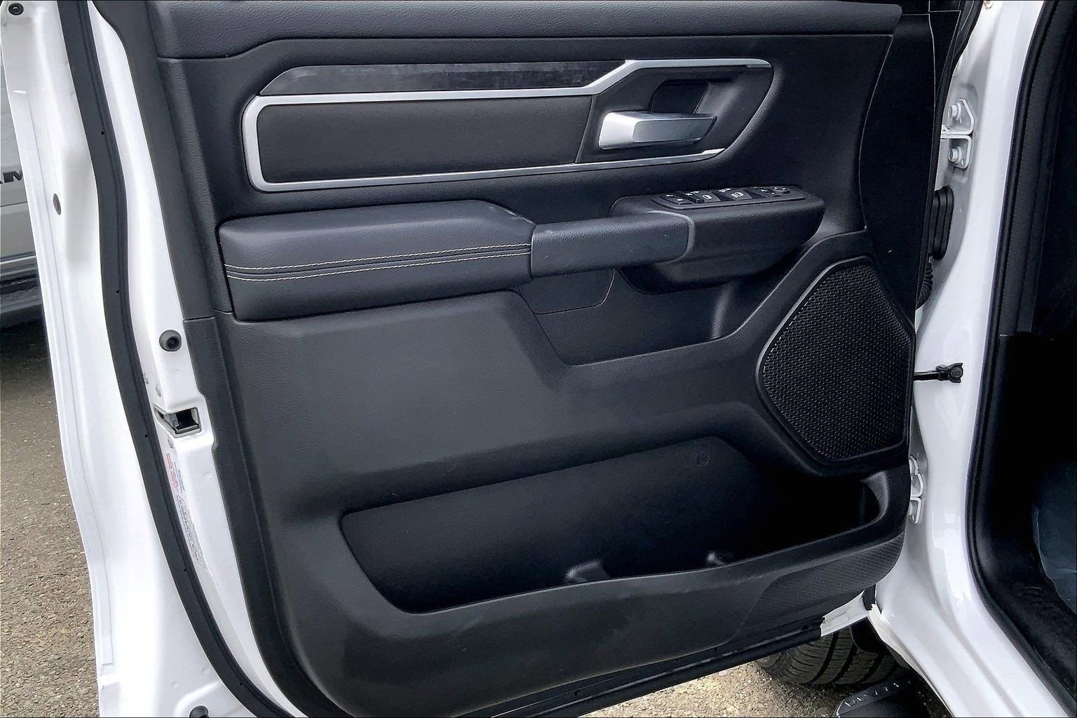 Used 2023 RAM 1500 Big Horn AWD/4WD image 18