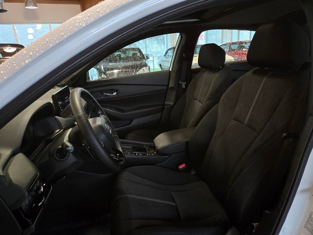 Used 2023 Honda Accord Sport image 14