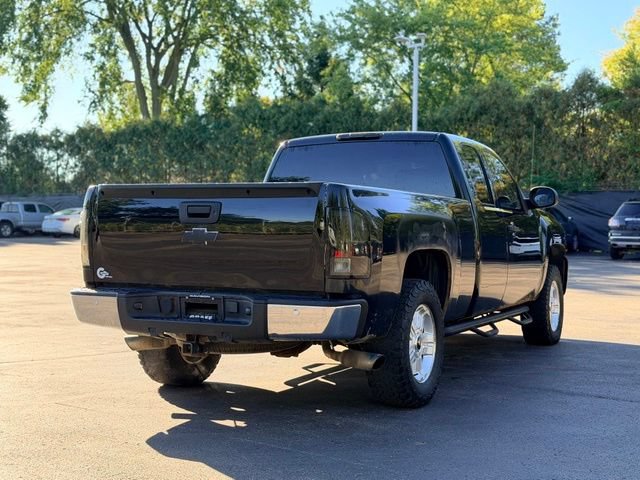 Used 2011 Chevrolet Silverado 1500 LT w/ All-Star Edition AWD/4WD image 4