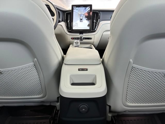 New 2026 Volvo XC60 T8 Ultra w/ Protection Package Premier AWD/4WD image 23