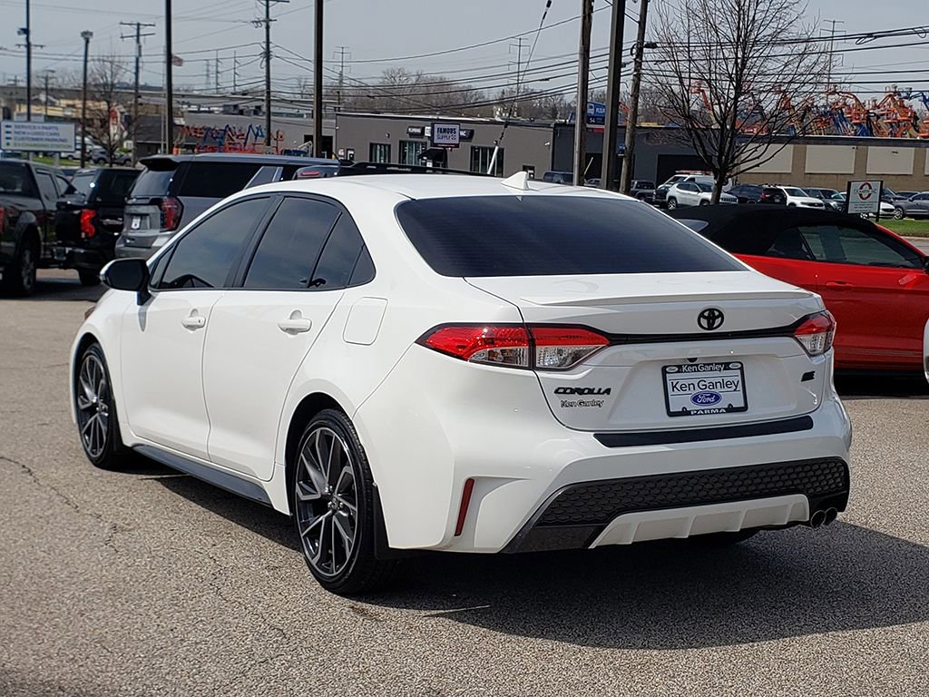 Used 2022 Toyota Corolla SE w/ SE Premium Package FWD image 7