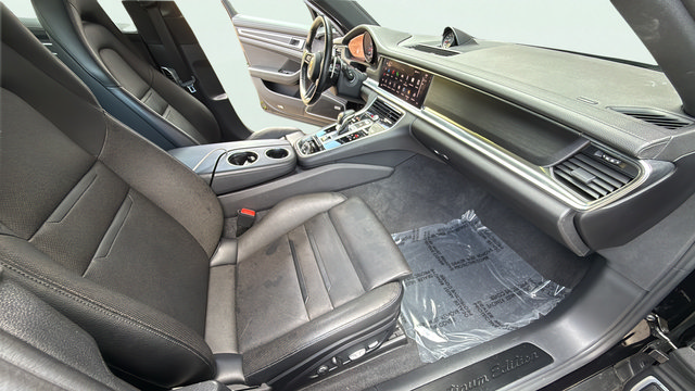 Used 2022 Porsche Panamera Platinum Edition w/ Sport Chrono Package RWD image 22