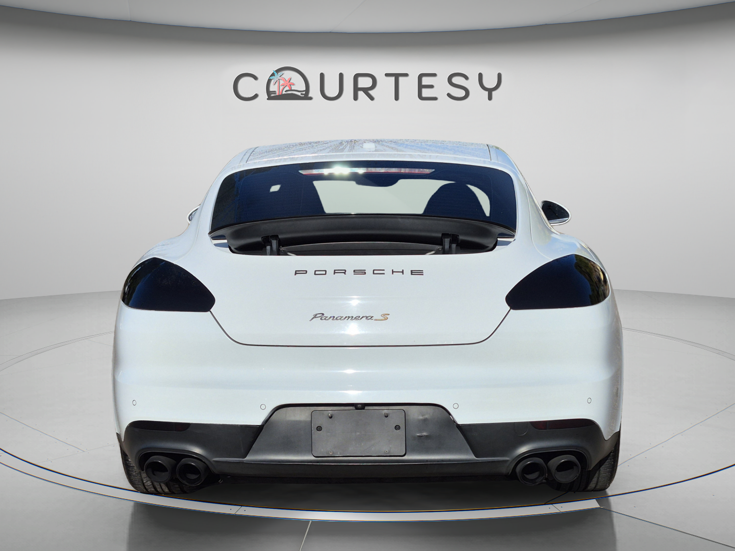 Used 2014 Porsche Panamera S RWD image 4