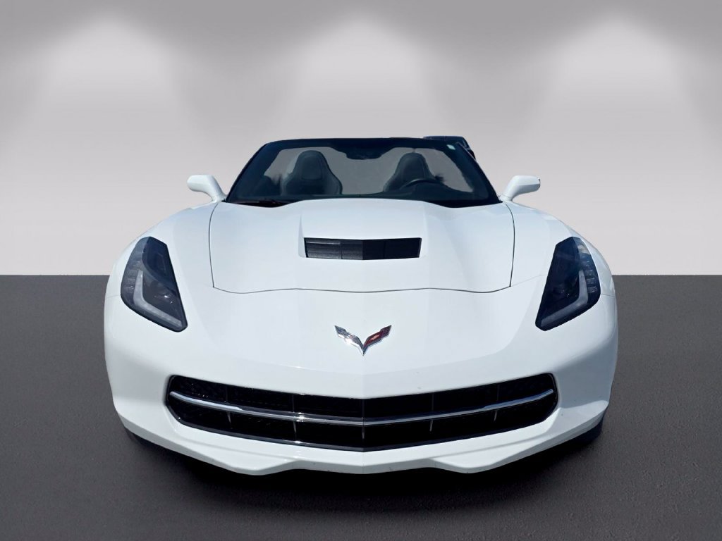 Used 2015 Chevrolet Corvette Stingray Convertible RWD image 2