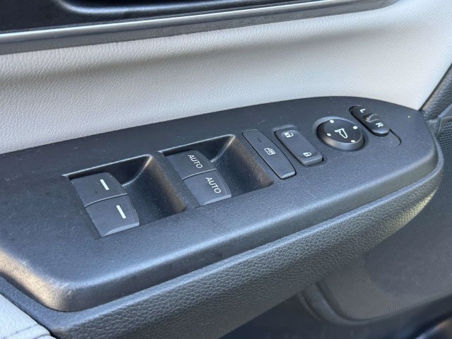 Used 2017 Honda CR-V EX-L image 24