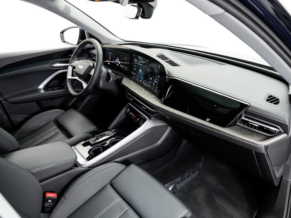 Certified 2025 Audi Q5 Premium w/ Premium Plus AWD/4WD image 20