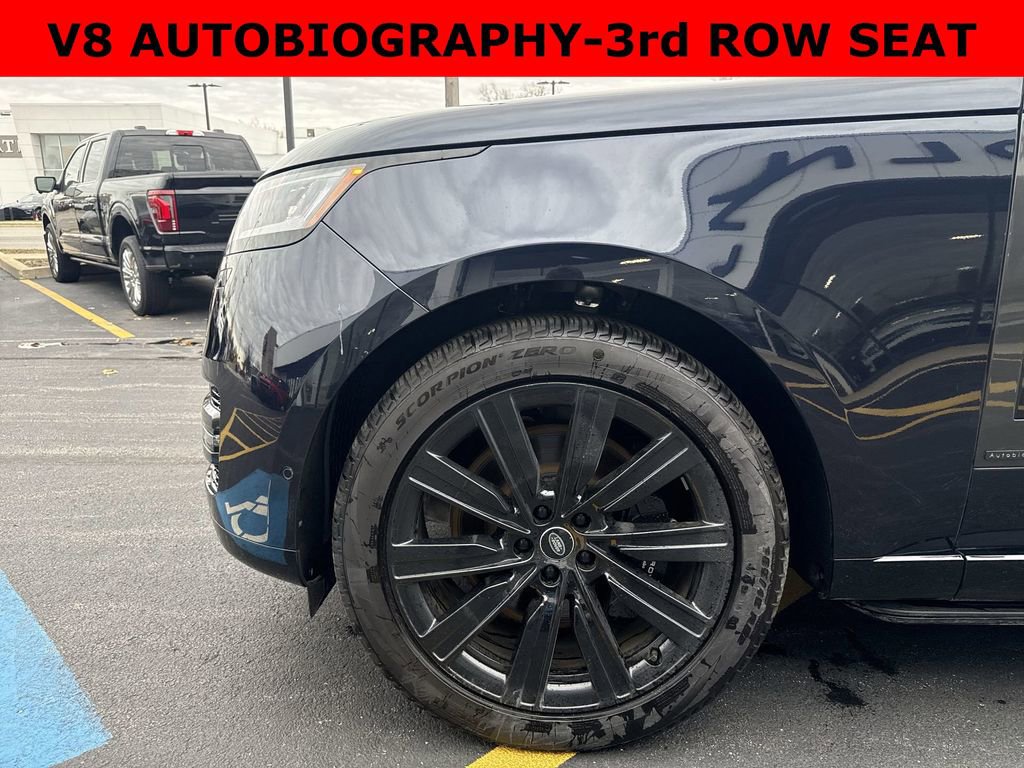 Used 2024 Land Rover Range Rover Long Wheelbase Autobiography image 19