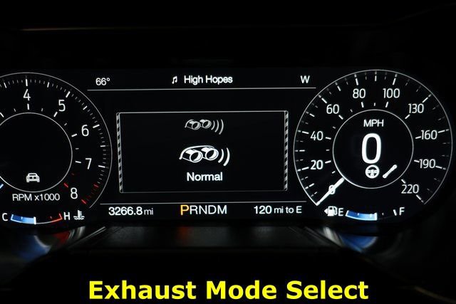 Used 2021 Ford Mustang Shelby GT500 w/ Carbon Fiber Track Pack image 28