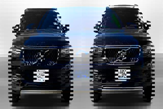 Used 2022 Volvo XC40 T5 Momentum image 36