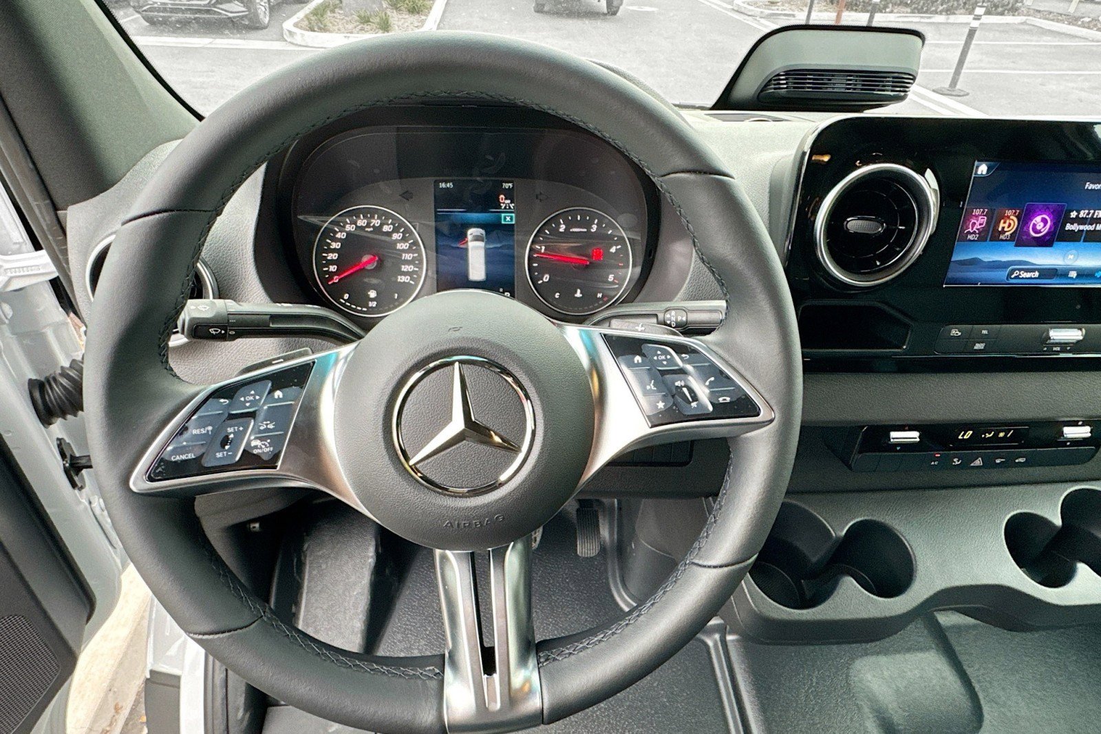 New 2025 Mercedes-Benz Sprinter 2500 image 11