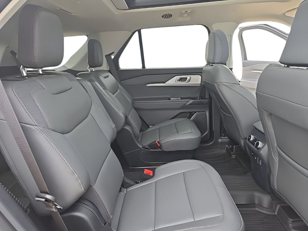 New 2026 Ford Explorer Active w/ Active Comfort Package AWD/4WD image 25