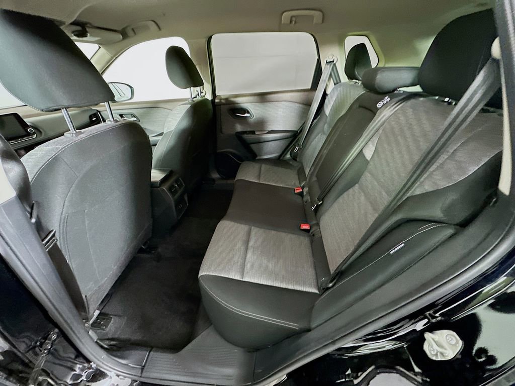 Certified 2023 Nissan Rogue SV image 31