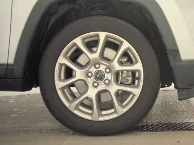 Used 2025 Jeep Compass Limited AWD/4WD image 19